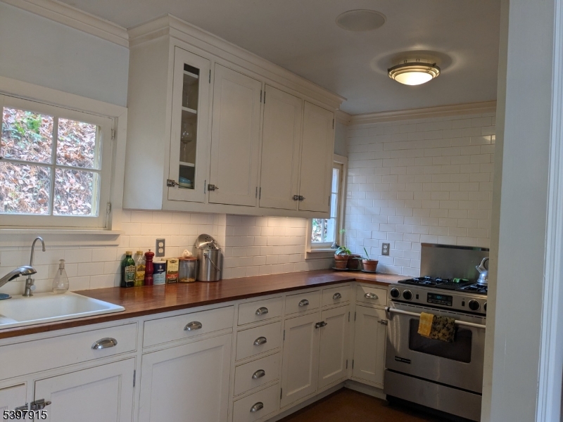 445 Miller Park Road Milford, NJ 08848 - Photo 4 of 20