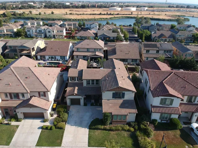 $928,888 | 736 River Bend Drive, Lathrop, CA 95330