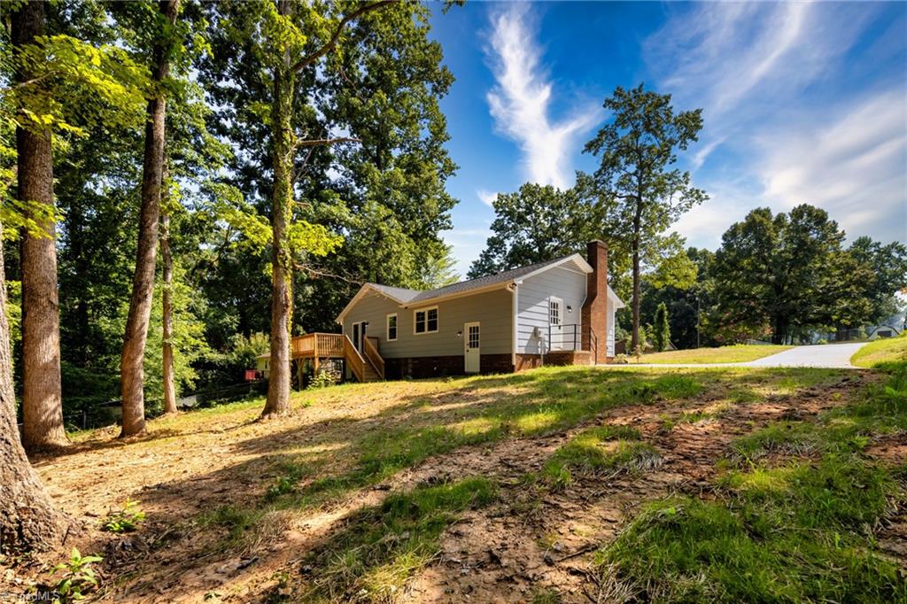 6420 Wynyard Avenue Rural Hall, NC 27045 - Photo 5 of 39 Gallery Image 5