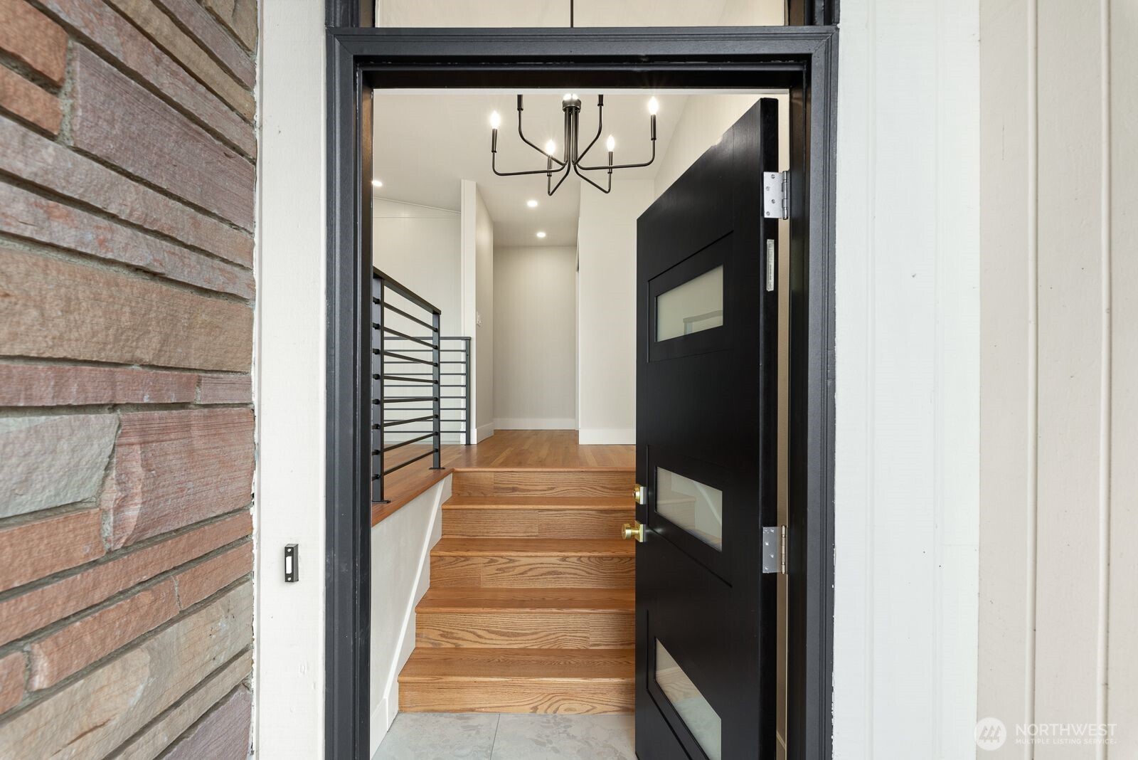 2425 Northwest Blue Ridge Drive Seattle, WA 98177 - Photo 4 of 27