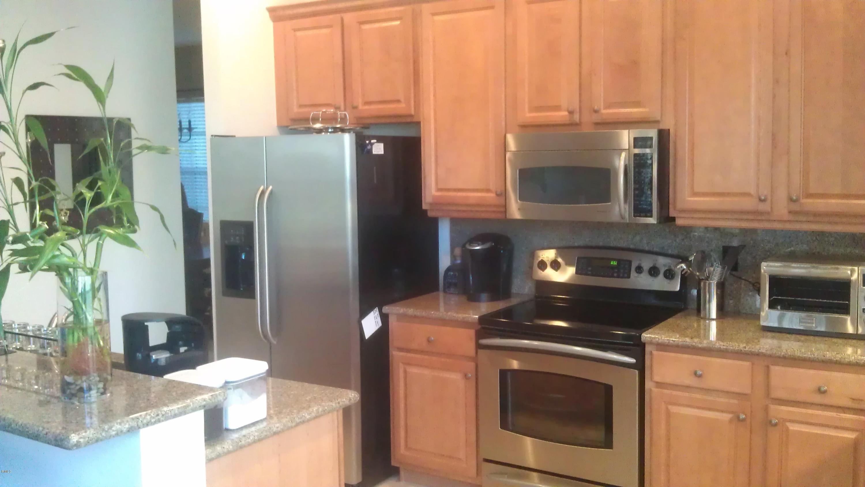 8888 Chestnut Ridge Way Boynton Beach, FL 33473 - Photo 3 of 15 Kitchen