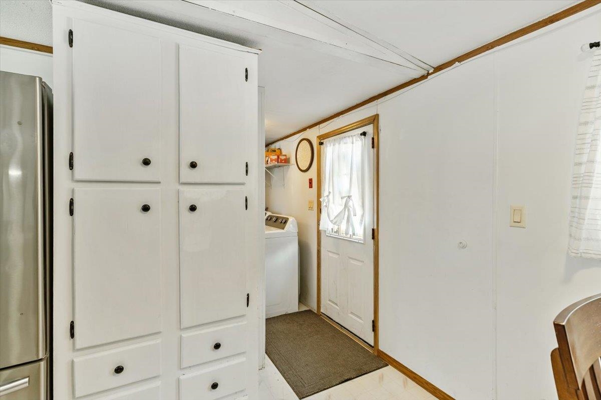 58 Rhodeside Acres Georgia, VT 05468 - Photo 24 of 35