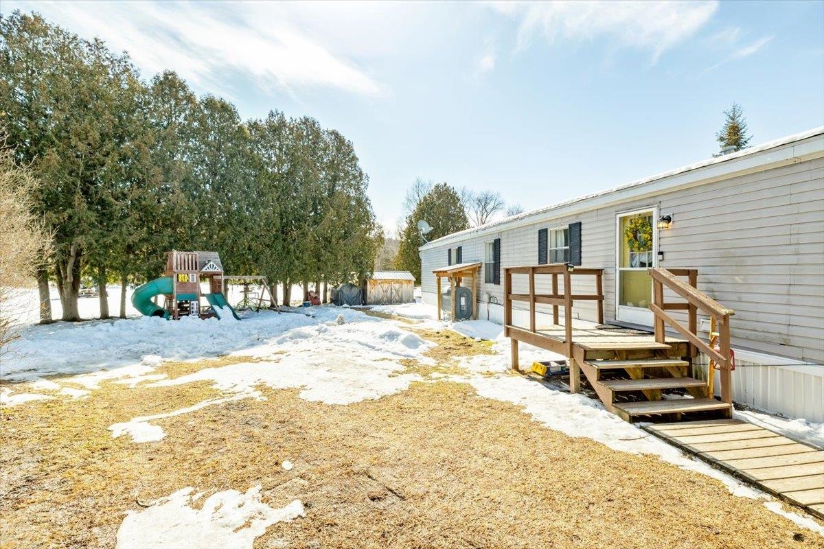 58 Rhodeside Acres Georgia, VT 05468 - Photo 32 of 35