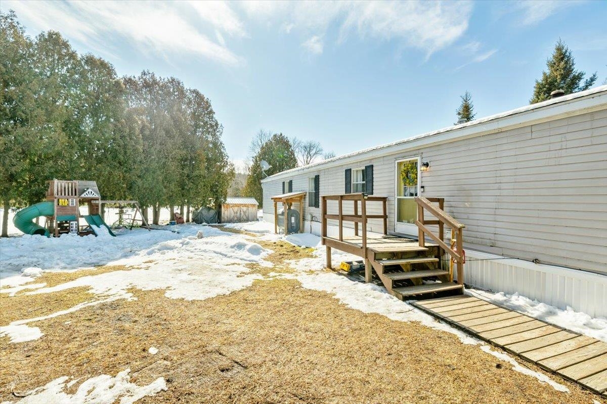 58 Rhodeside Acres Georgia, VT 05468 - Photo 33 of 35