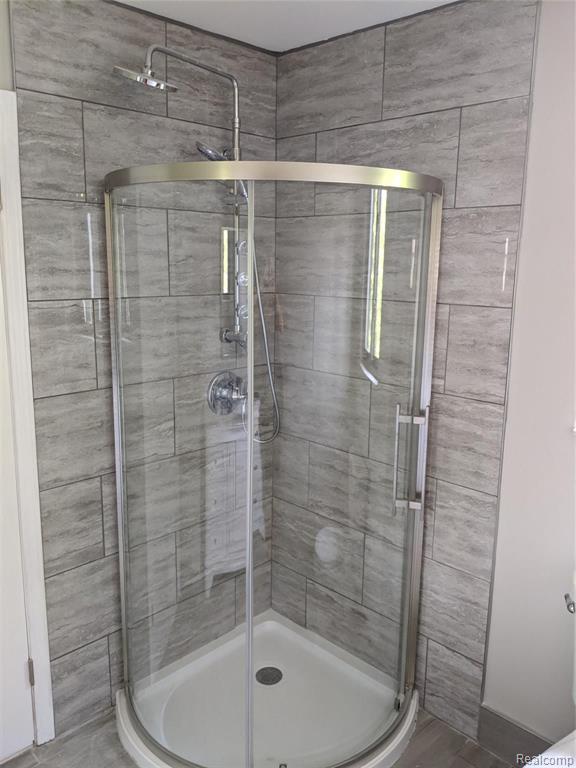 2298 Cumberland Road Rochester Hills, MI 48307 - Photo 20 of 38