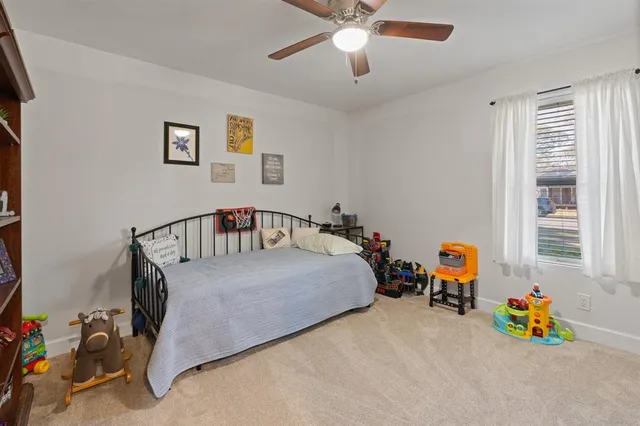 $320,000 | 605 South 3rd Street, Grandview, TX 76050