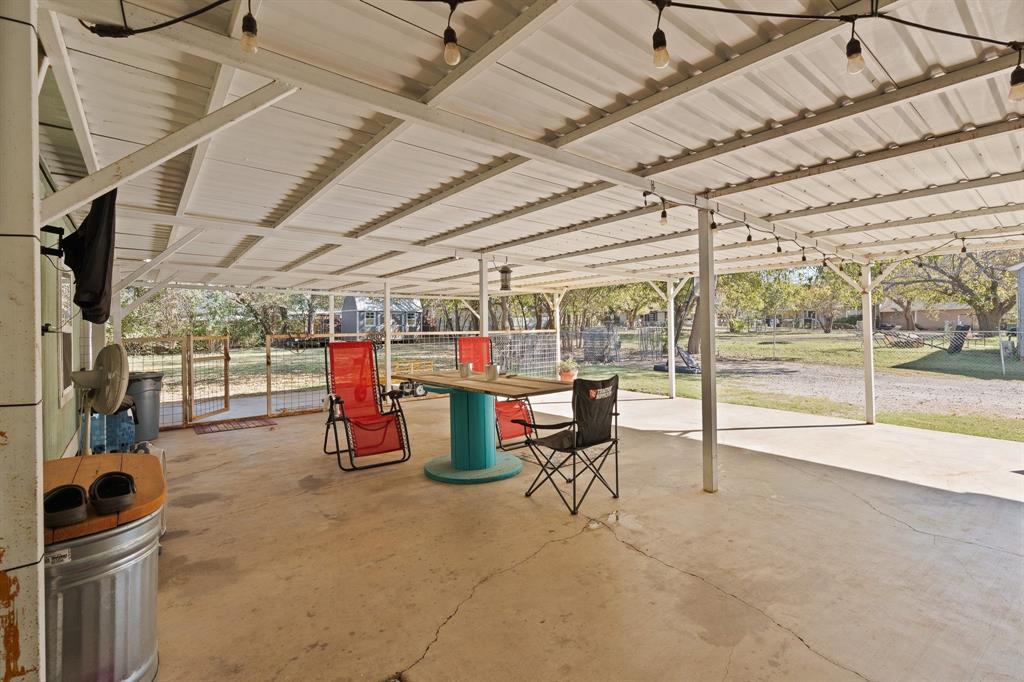 605 South 3rd Street Grandview, TX 76050 - Photo 17 of 23 View of patio / terrace
