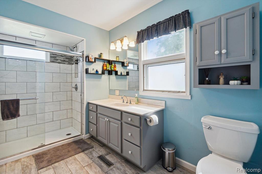 8040 Seymour Road Gaines, MI 48436 - Photo 12 of 26 Gallery Image 12