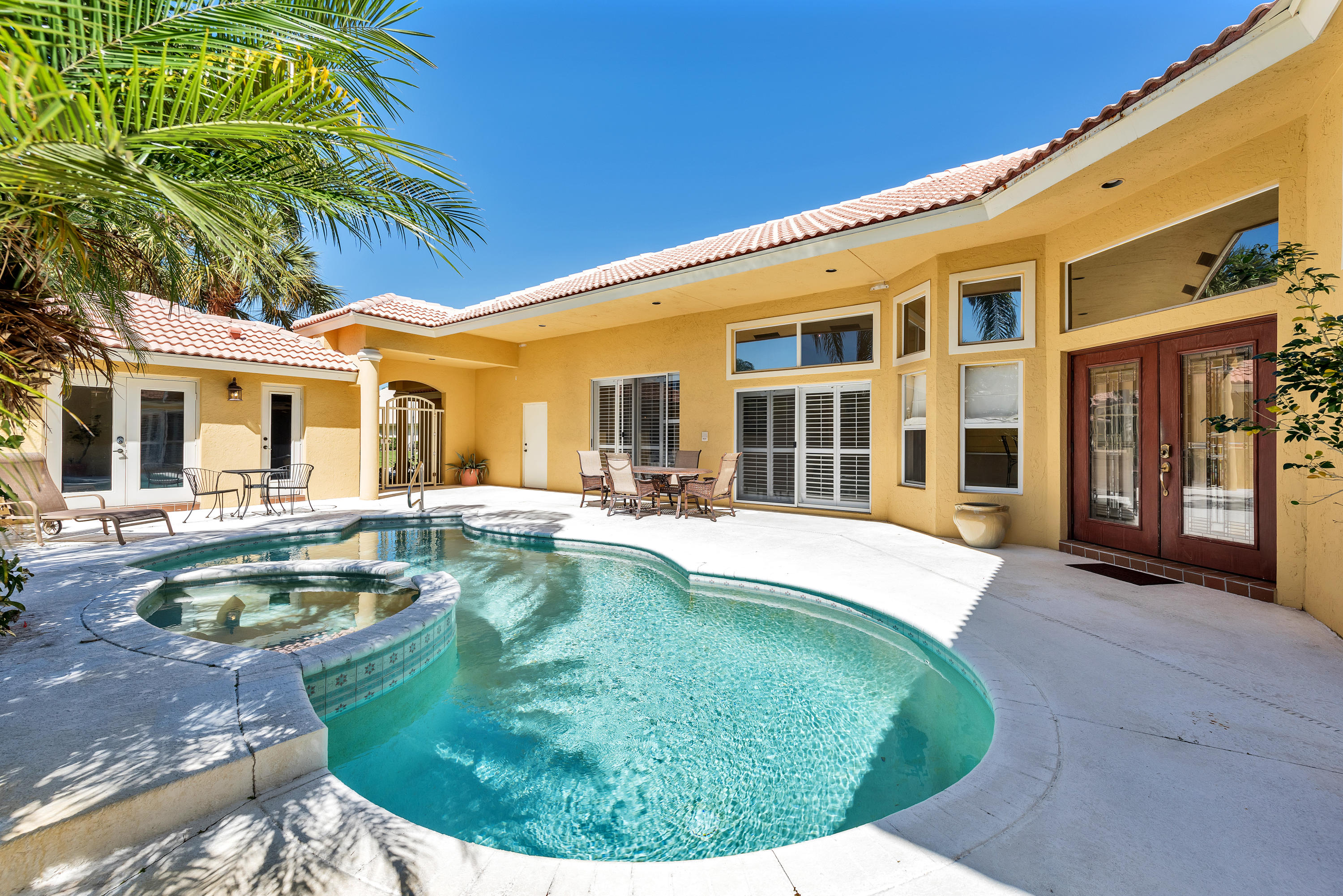 courtyard home