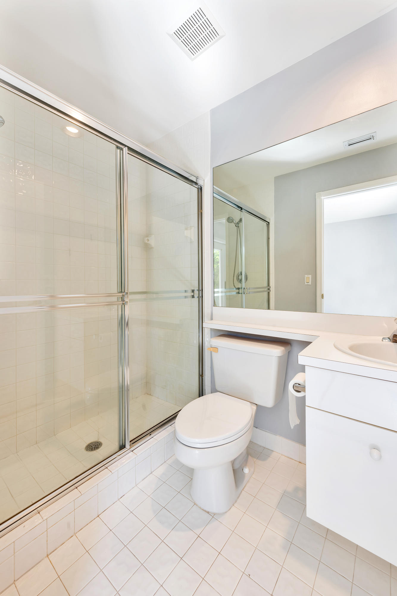 10612 St Thomas Drive Boca Raton, FL 33498 - Photo 23 of 36 bath in guest house