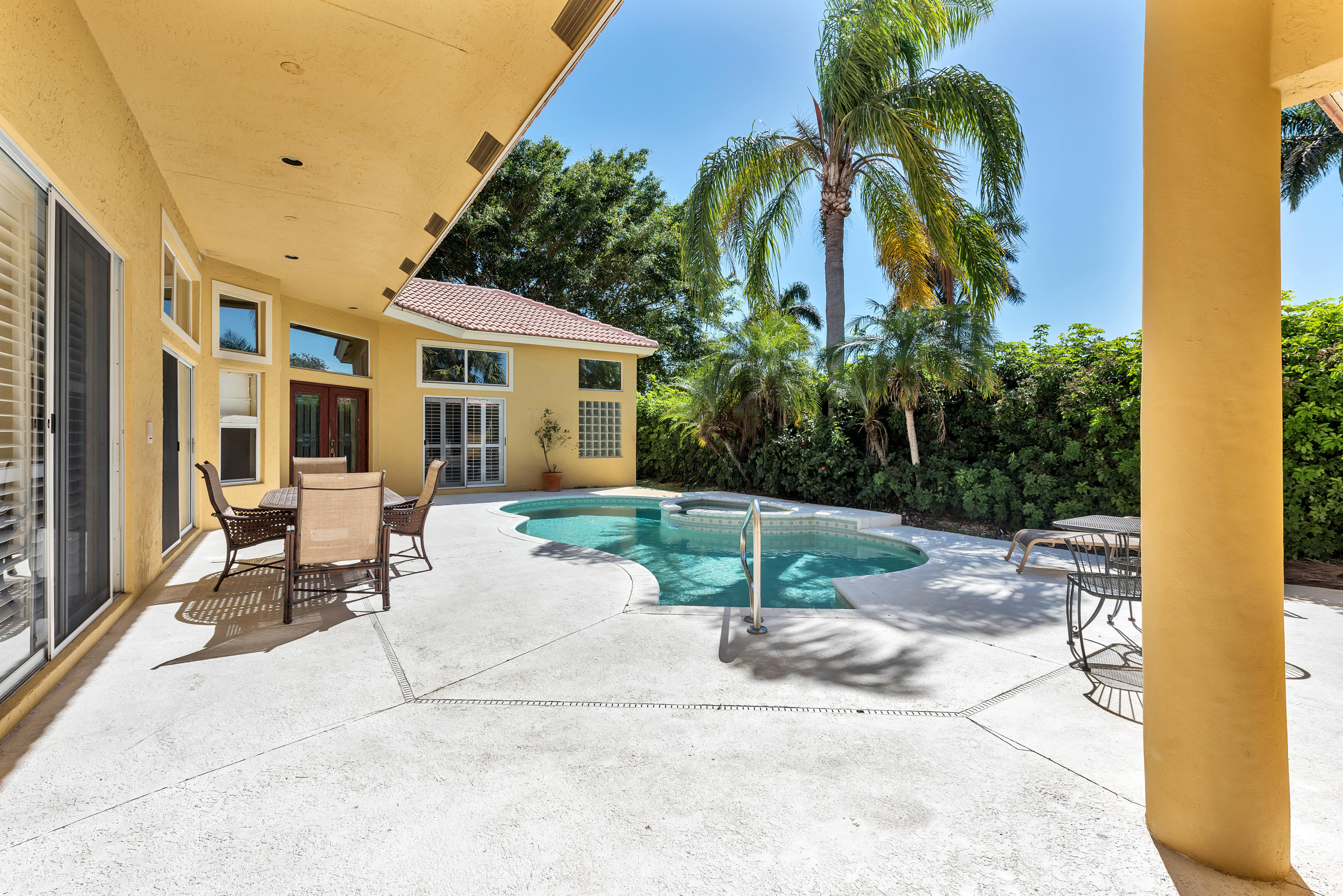 10612 St Thomas Drive Boca Raton, FL 33498 - Photo 33 of 36 DSC_5815
