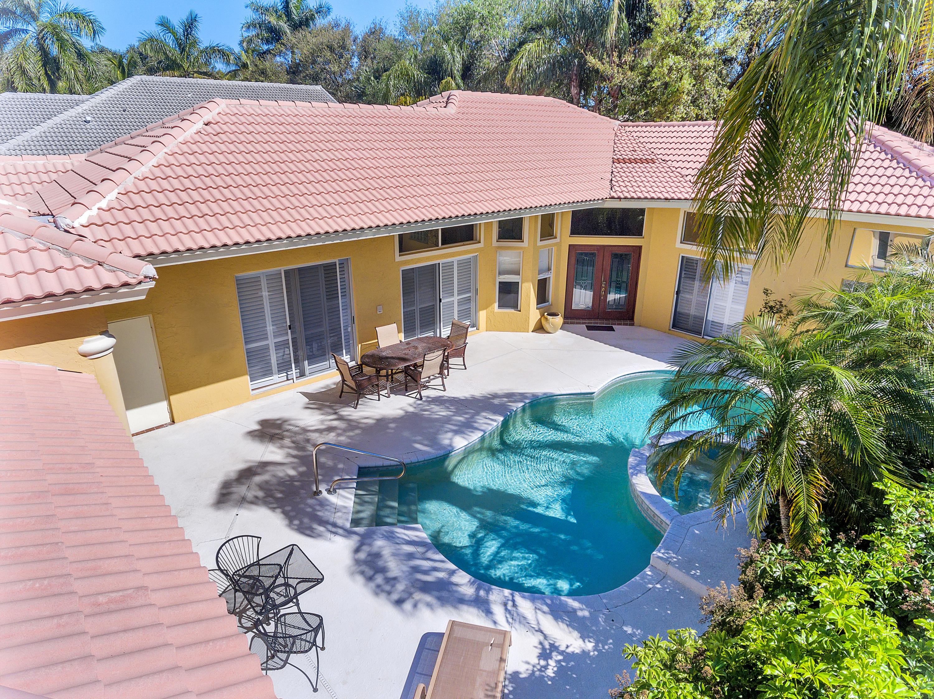 10612 St Thomas Drive Boca Raton, FL 33498 - Photo 5 of 36 DJI_0008