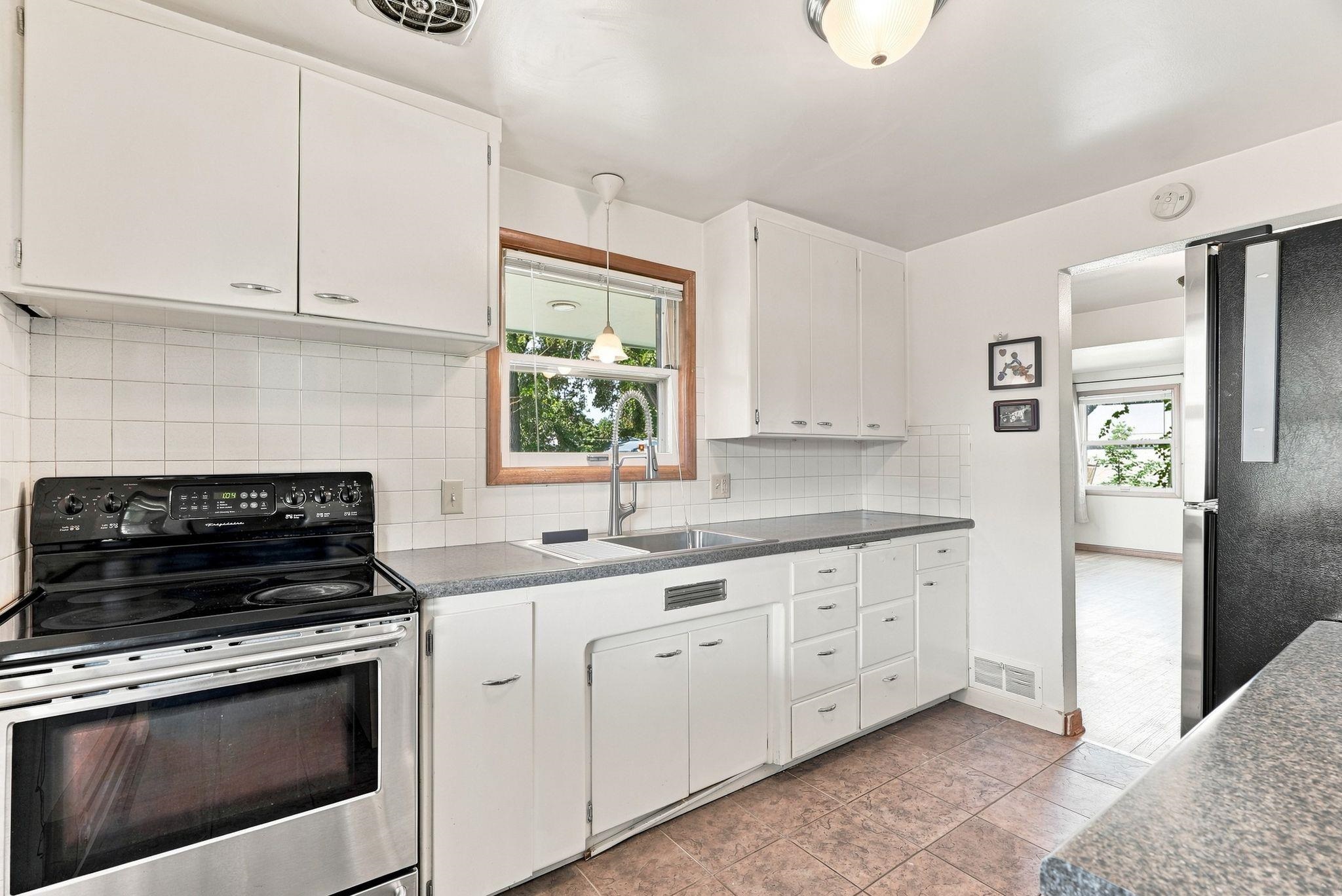 202 North Bolivar Road Spokane Valley, WA 99216 - Photo 11 of 30 Gallery Image 11