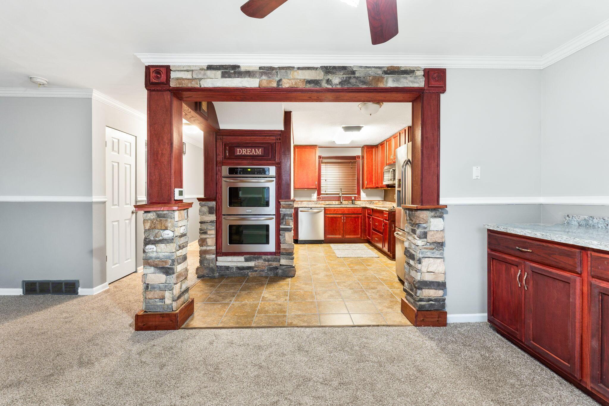 761 Ross Road Columbus, OH 43213 - Photo 16 of 78 761 Ross Road (Interior)-10