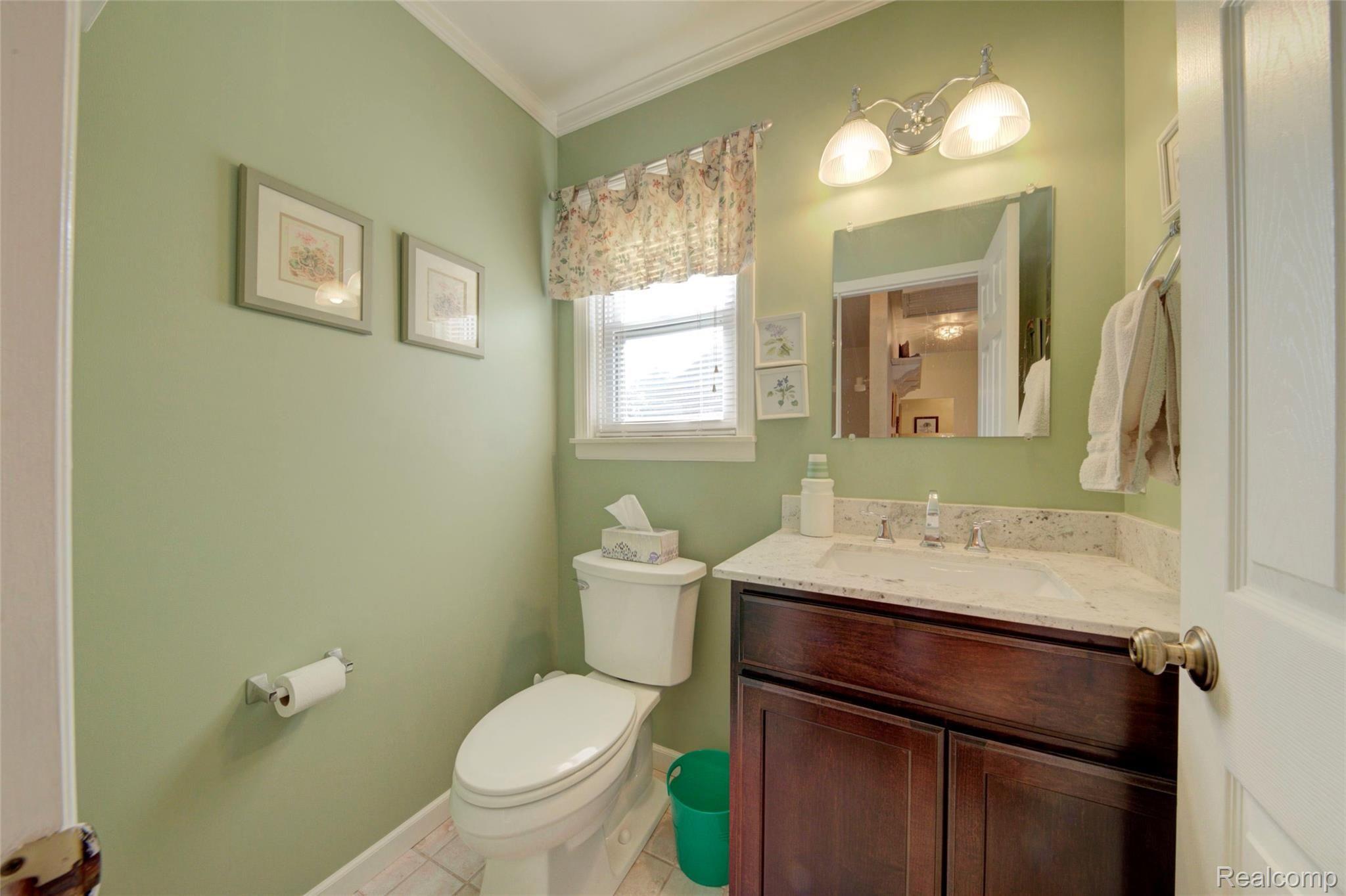 45133 Rector Drive Canton, MI 48188 - Photo 19 of 36 19 Half Bath.jpg