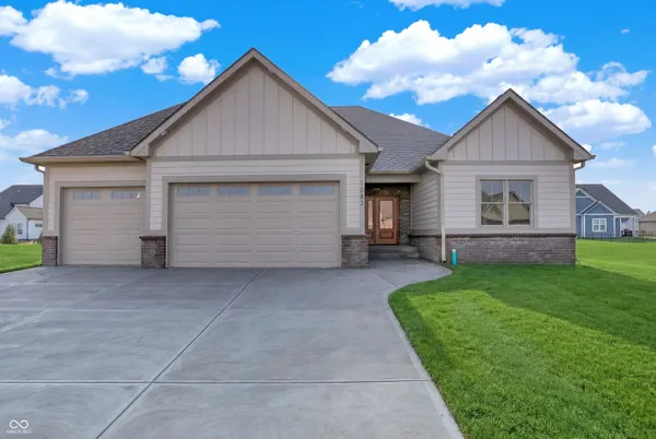 $695,000 | 1083 Beechtree Lane, Franklin, IN 46131