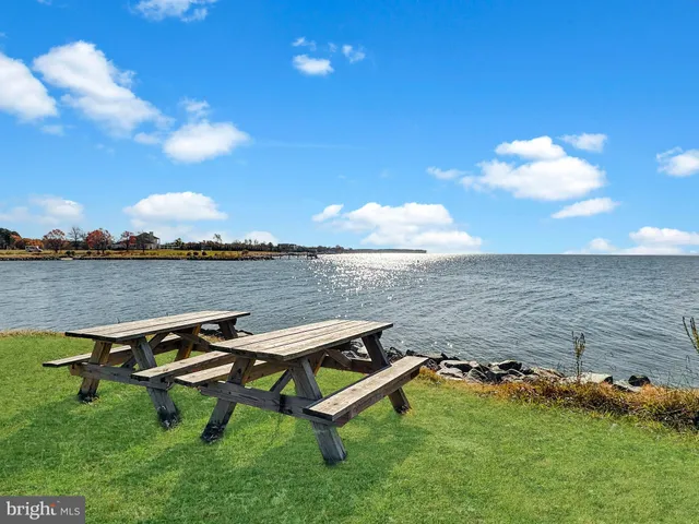 $614,950 | 306 North Lake Road, Stevensville, MD 21666