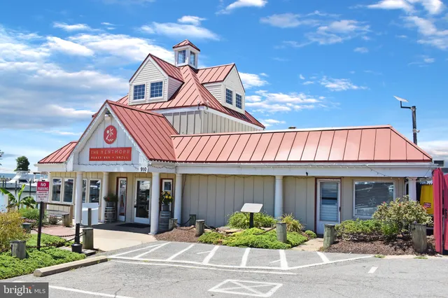 $614,950 | 306 North Lake Road, Stevensville, MD 21666