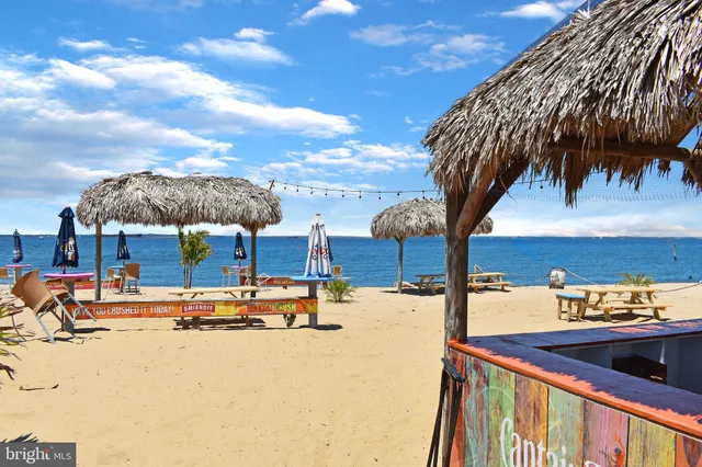 $614,950 | 306 North Lake Road, Stevensville, MD 21666