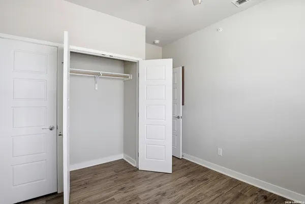 $966 | 711 South Frio Street, Unit 2303, San Antonio, TX 78207