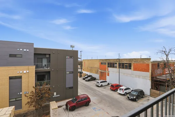 $966 | 711 South Frio Street, Unit 2303, San Antonio, TX 78207