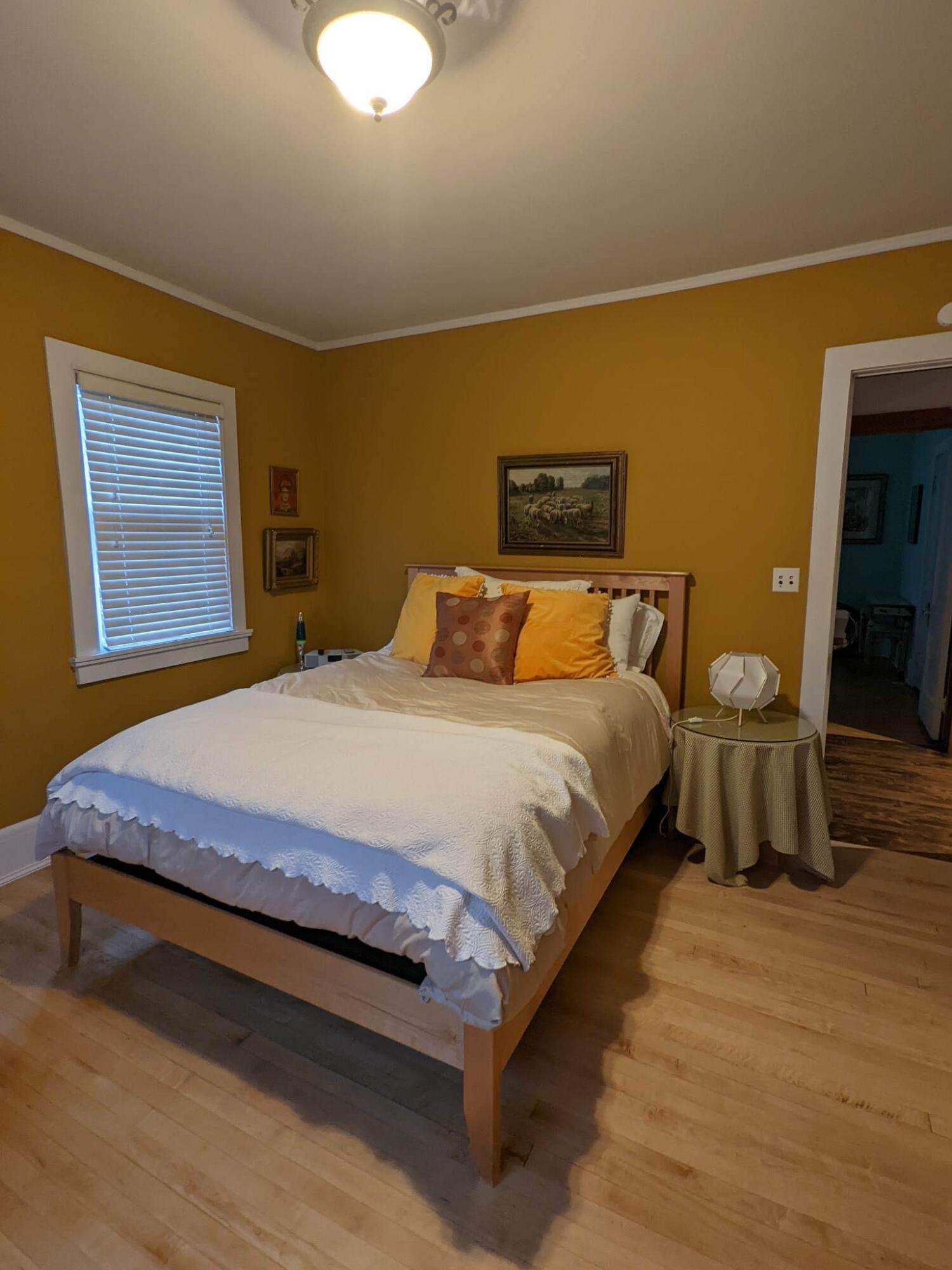 5036 West Washington Boulevard Milwaukee, WI 53208 - Photo 11 of 16 Bedroom 1