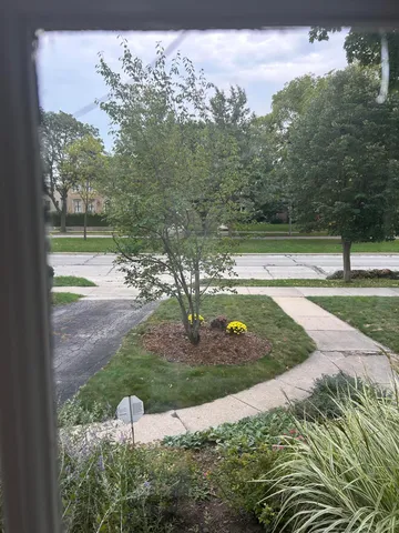 $3,800 | 5036 West Washington Boulevard, Milwaukee, WI 53208