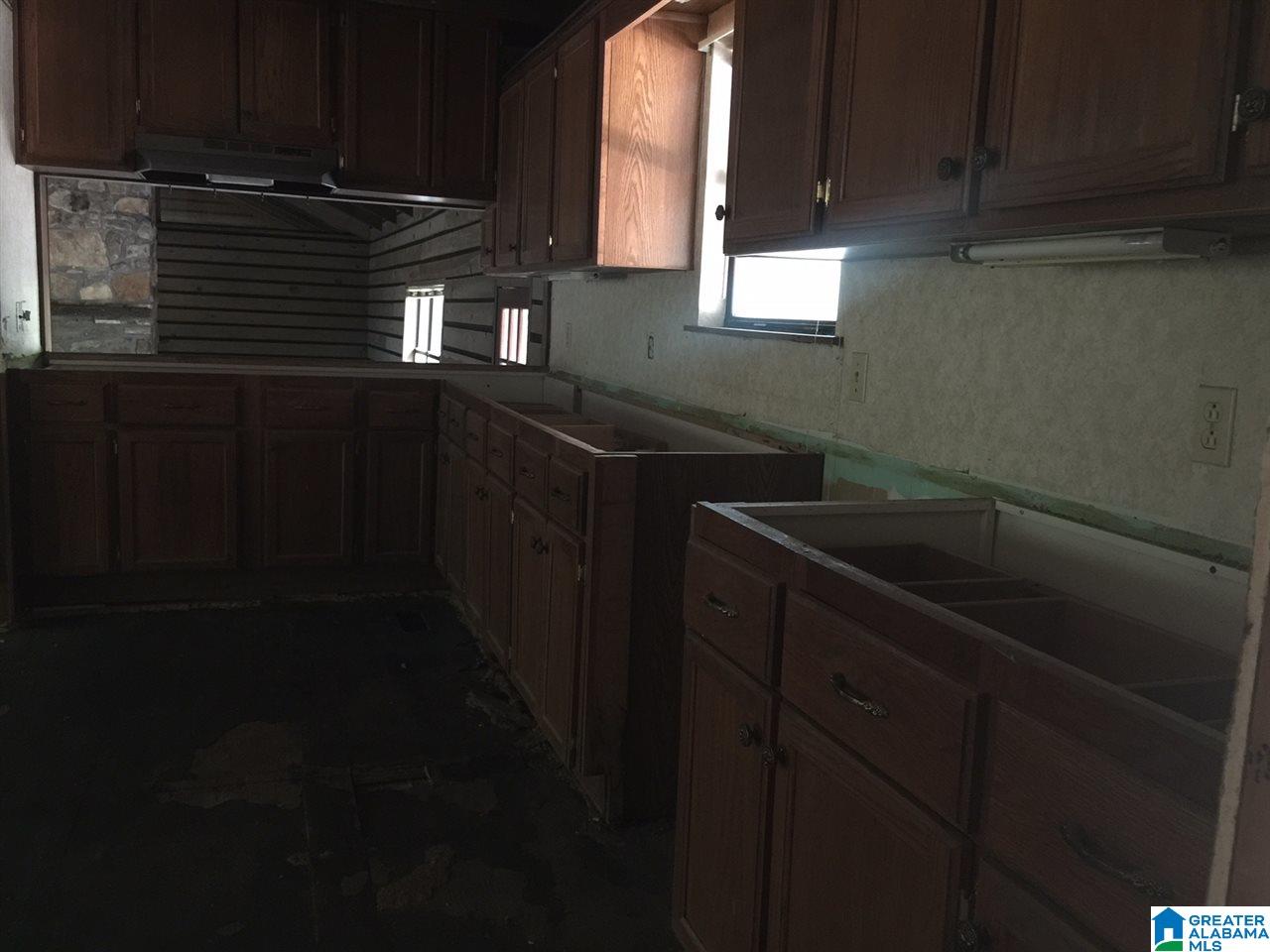 410 North Gamble Road Jasper, AL 35503 - Photo 5 of 17