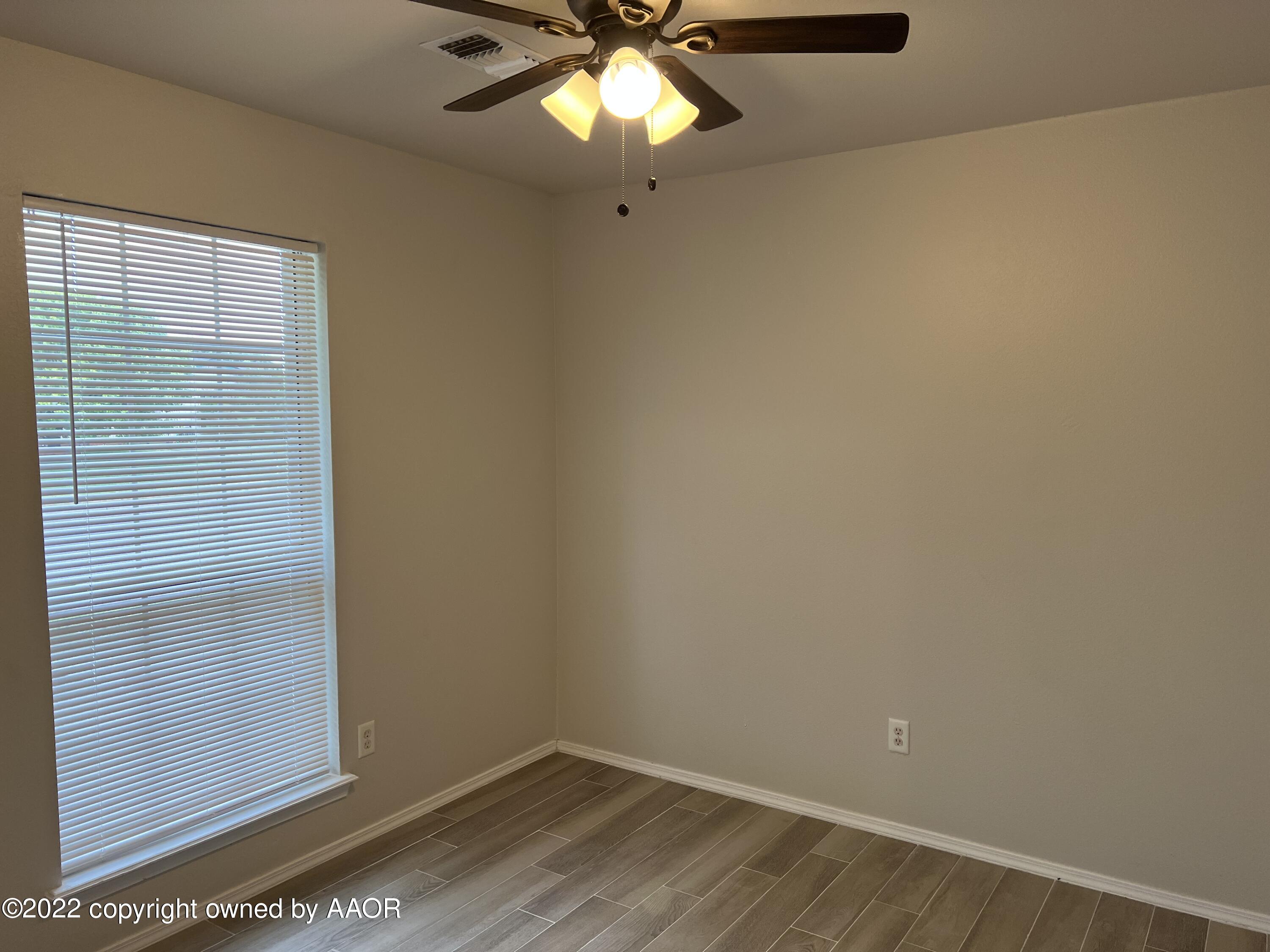 1008 Rushmore Drive Amarillo, TX 79110 - Photo 14 of 22 3rd Bedroom