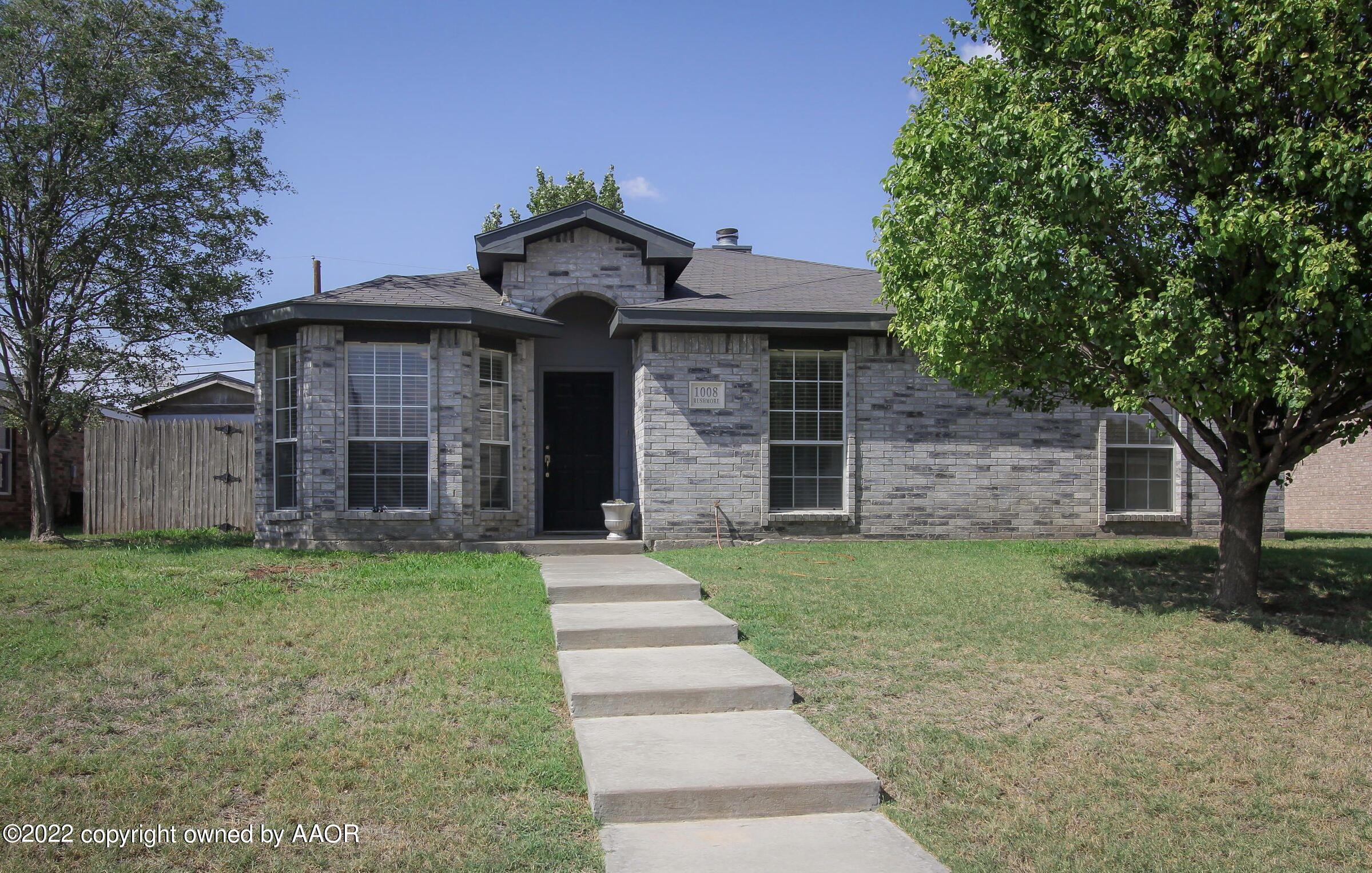 1008 Rushmore Drive Amarillo, TX 79110 - Photo 2 of 22 1008 Rushmore Dr