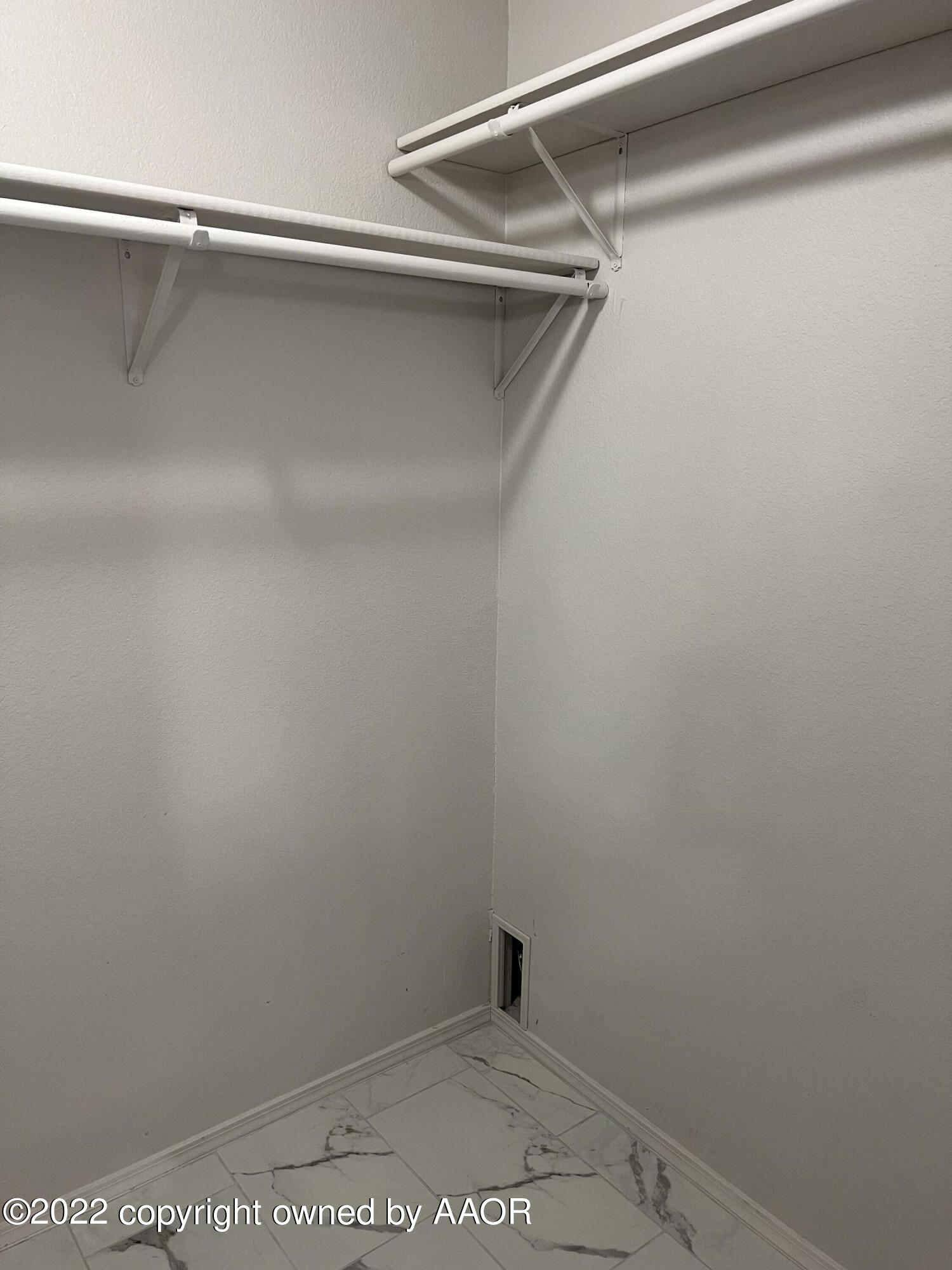 1008 Rushmore Drive Amarillo, TX 79110 - Photo 21 of 22 Primary Closet