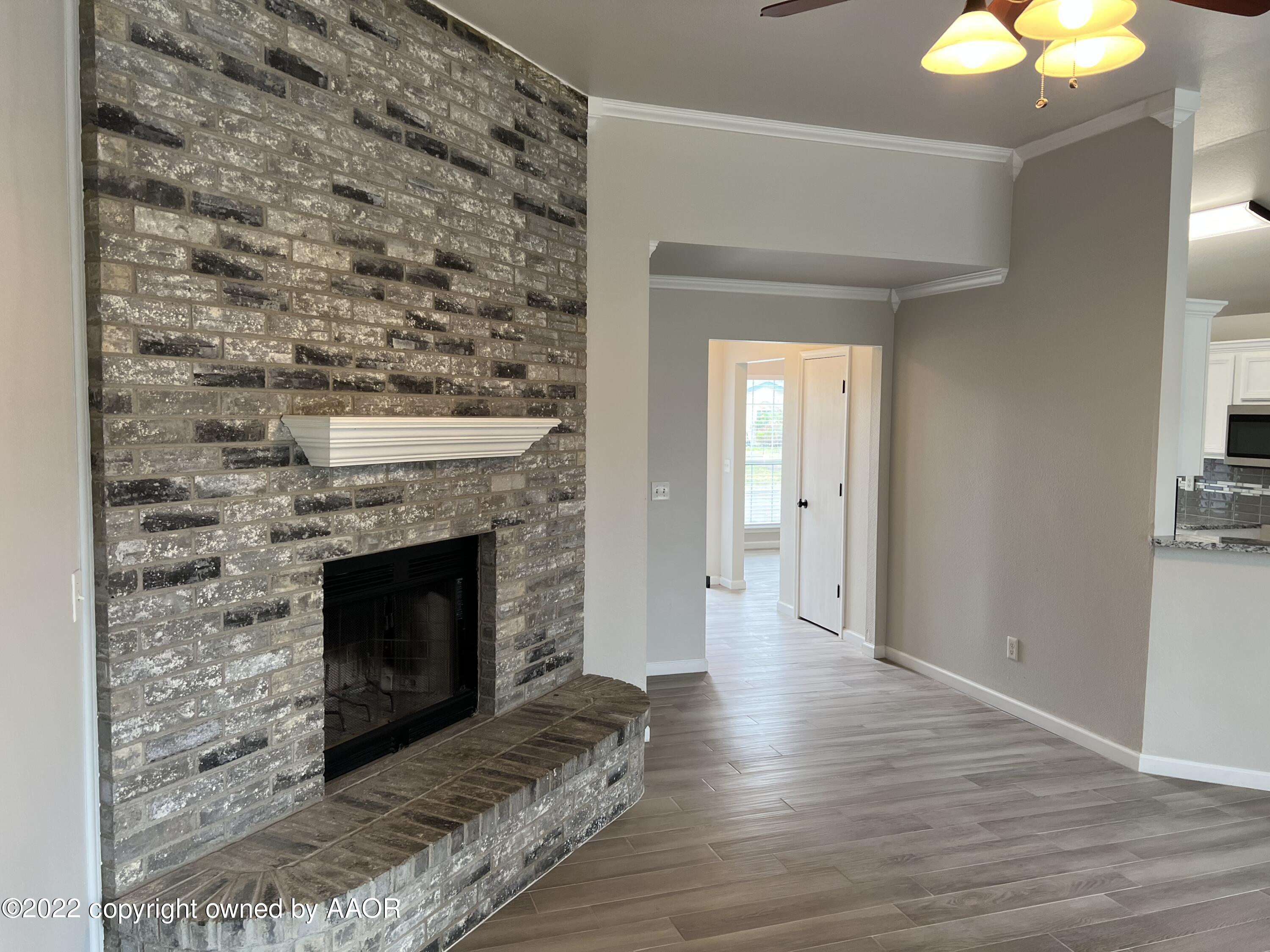 1008 Rushmore Drive Amarillo, TX 79110 - Photo 6 of 22 Fireplace