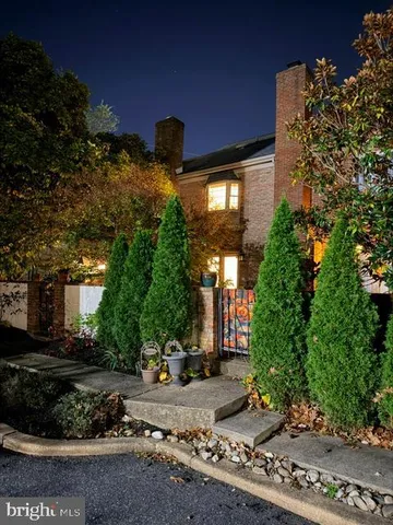 $525,000 | 2105 Fairfield Place, Wilmington, DE 19805