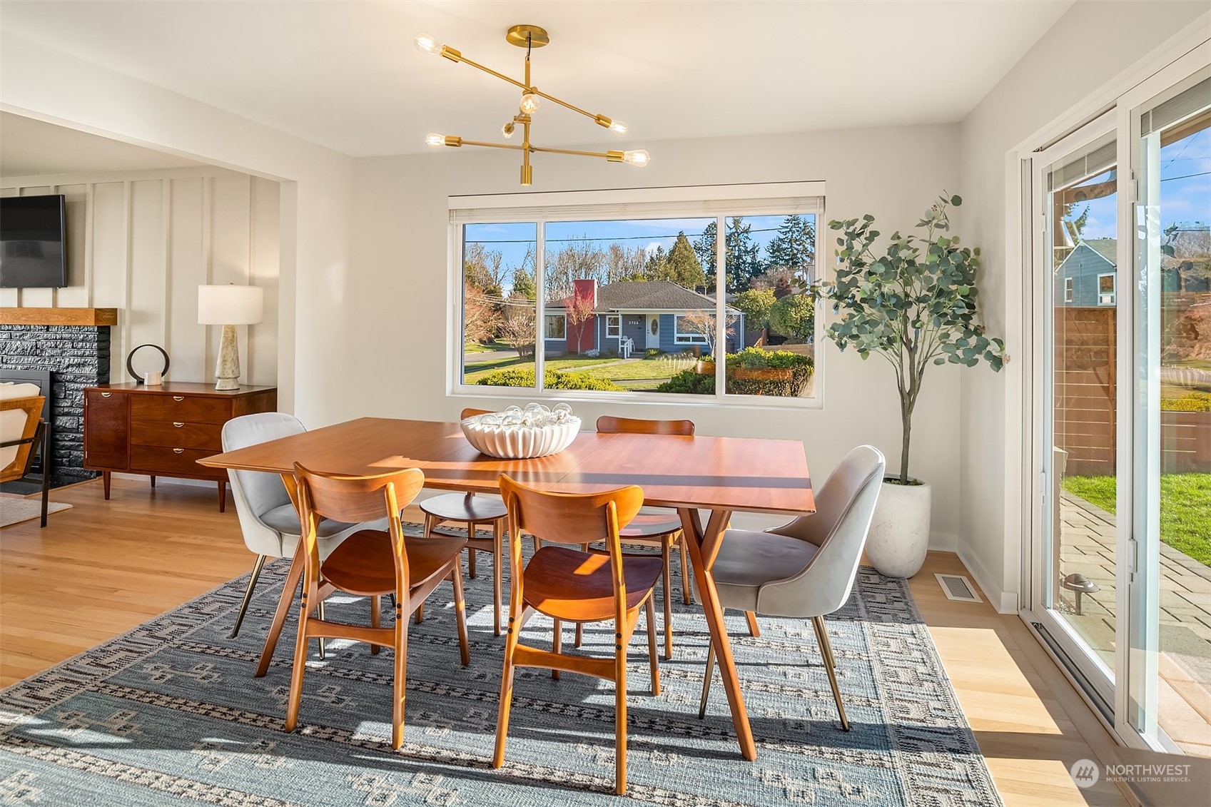 3001 West Emerson Street Seattle, WA 98199 - Photo 10 of 39