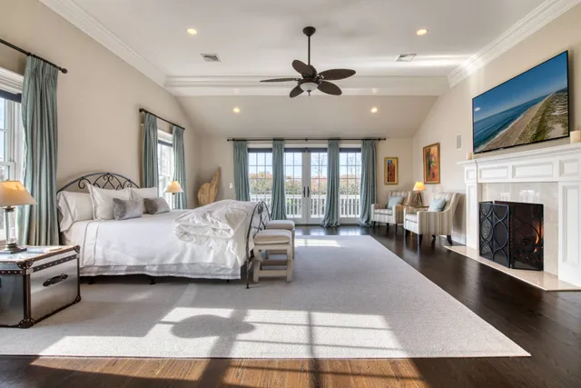 $350,000 | 27 Jones Road, East Hampton, NY 11937