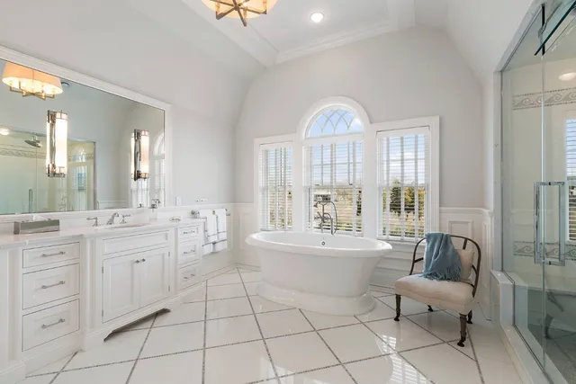 $350,000 | 27 Jones Road, East Hampton, NY 11937