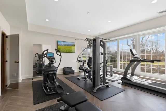 $350,000 | 27 Jones Road, East Hampton, NY 11937