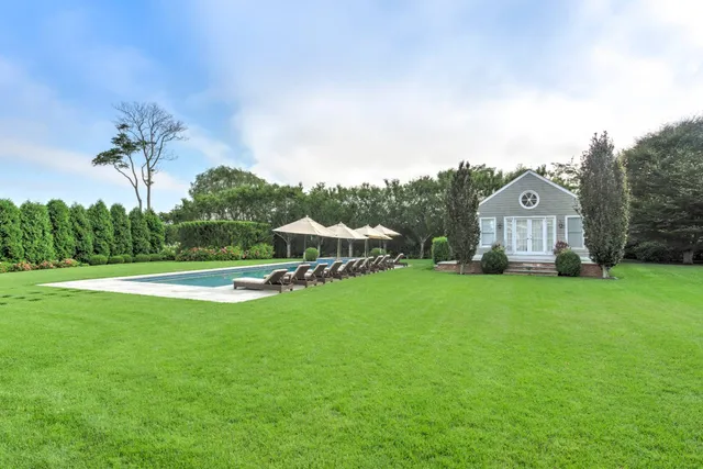 $350,000 | 27 Jones Road, East Hampton, NY 11937