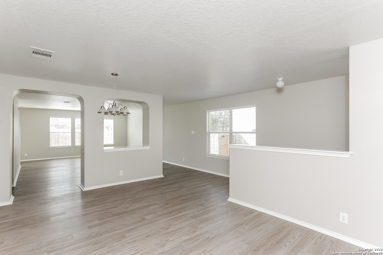 121 Angus Way Cibolo, TX 78108 - Photo 4 of 17