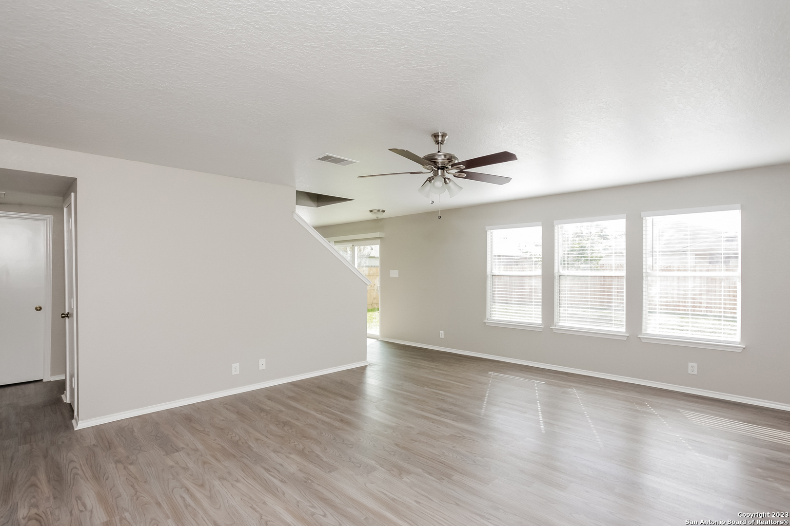 121 Angus Way Cibolo, TX 78108 - Photo 5 of 17