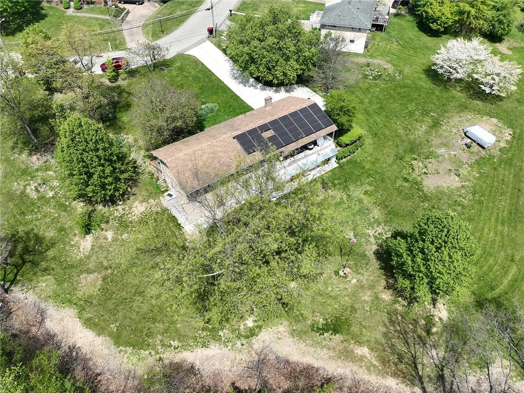 21 Robin Road McKees Rocks, PA 15136 - Photo 38 of 42 Gallery Image 38