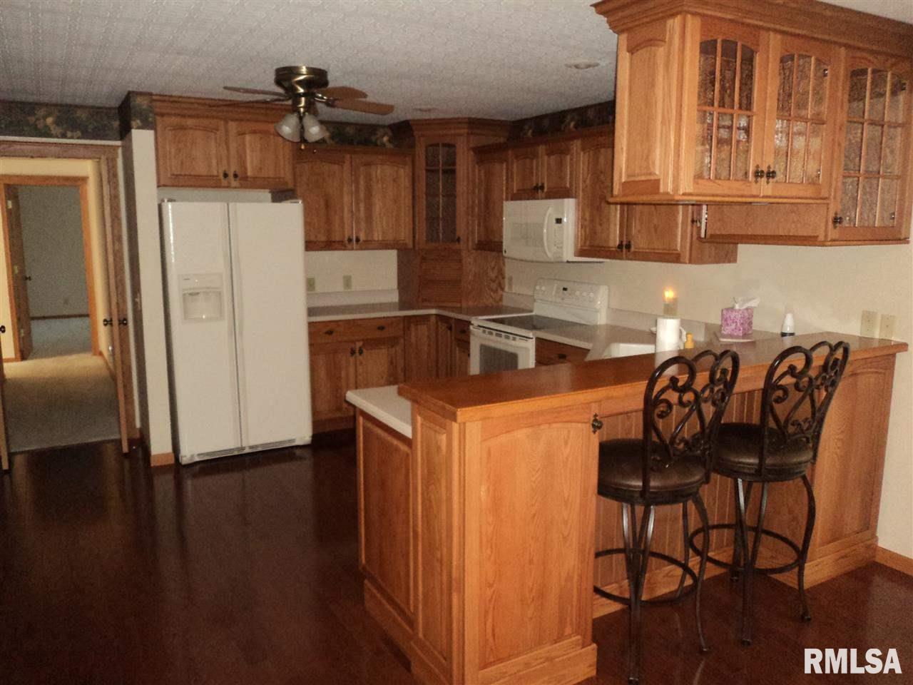 2 Pine Ridge Lane Geneseo, IL 61254 - Photo 4 of 17 Gallery Image 4