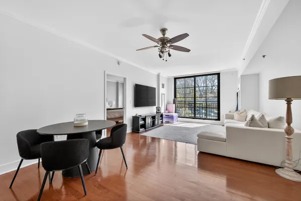 $2,595,000 | 1025 Maxwell Lane, Unit 212, Hoboken, NJ 07030