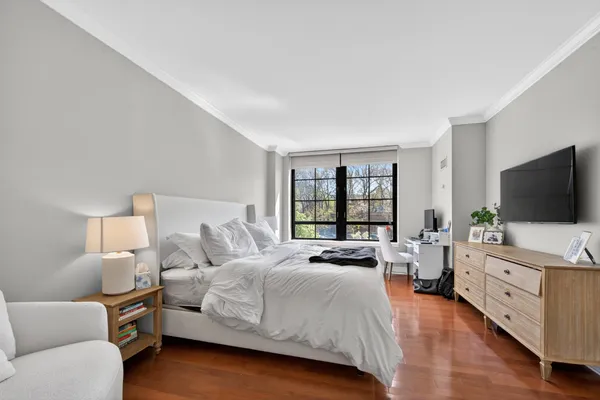 $2,595,000 | 1025 Maxwell Lane, Unit 212, Hoboken, NJ 07030
