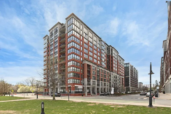 $2,595,000 | 1025 Maxwell Lane, Unit 212, Hoboken, NJ 07030
