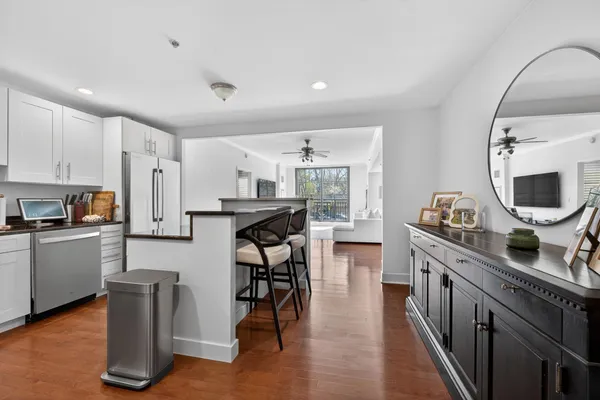 $2,595,000 | 1025 Maxwell Lane, Unit 212, Hoboken, NJ 07030