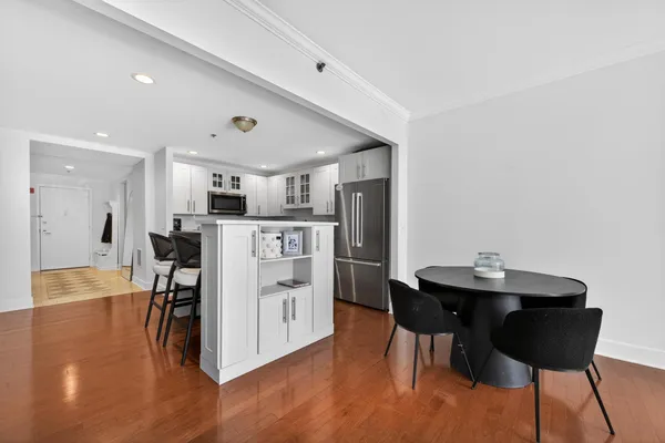 $2,595,000 | 1025 Maxwell Lane, Unit 212, Hoboken, NJ 07030