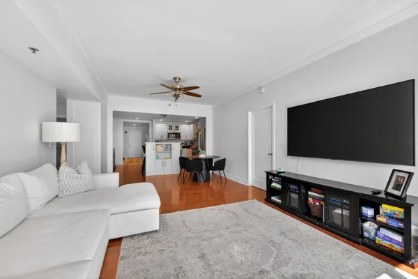 $2,595,000 | 1025 Maxwell Lane, Unit 212, Hoboken, NJ 07030