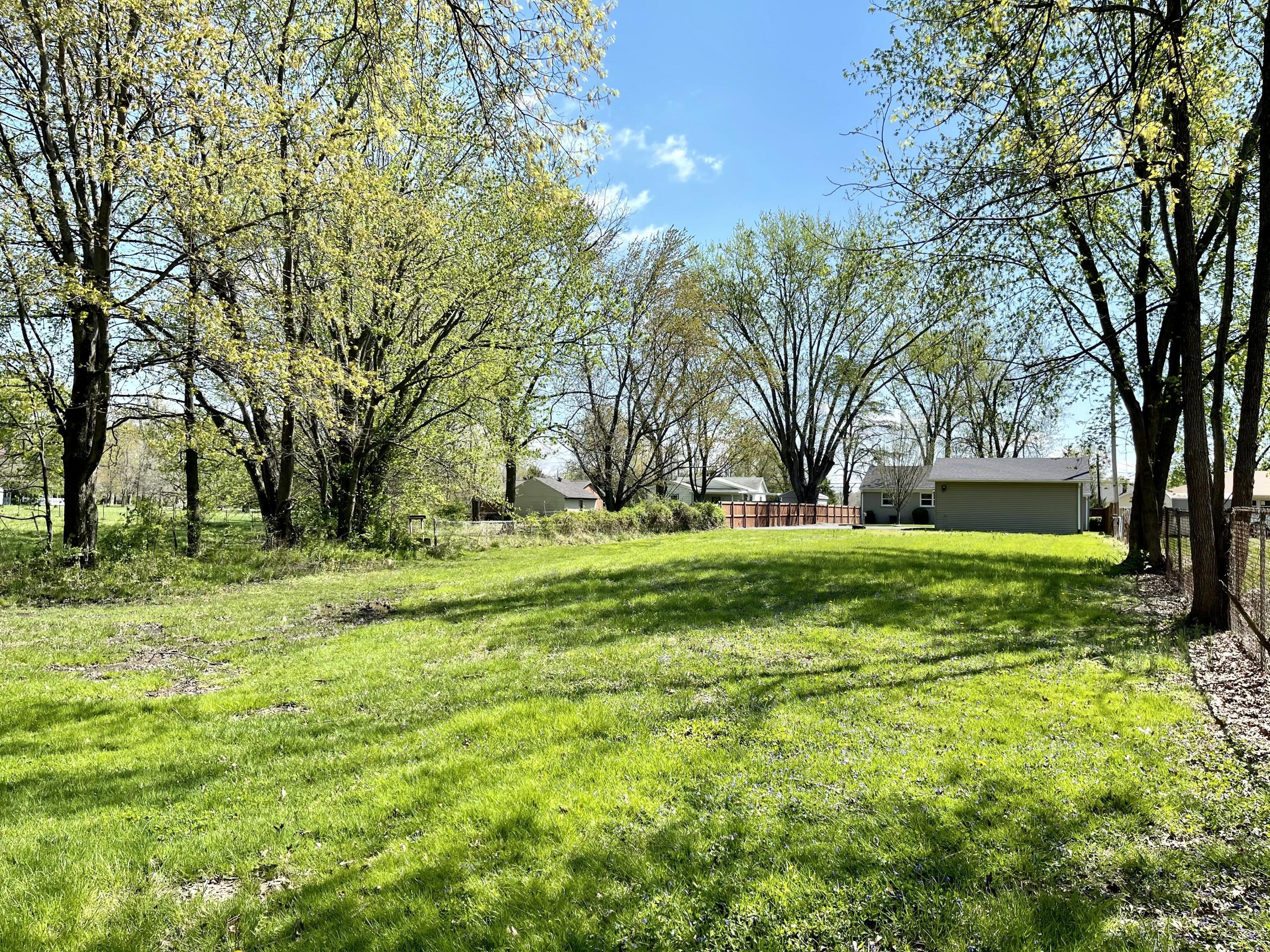 10706 Blue Lick Road Louisville, KY 40229 - Photo 17 of 17 19- BLR
