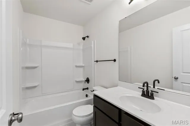 $486,623 | 31 Shady Elm Court, St. Charles, MO 63301